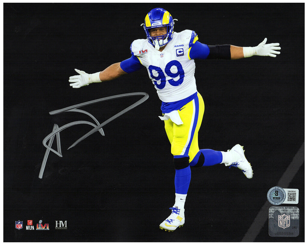 Aaron Donald Signed Los Angeles Rams Super Bowl LVI Spotlight 8x10 Photo (Beckett)