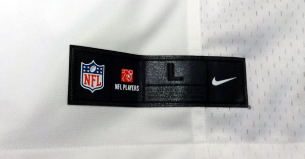 Seattle Seahawks Russell Wilson Autographed White Nike Twill Jersey Size L RW Holo Stock #90927