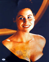 Minnie Driver Autographed 16x20 Photo PSA/DNA #T14453