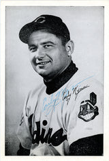 Early Wynn Autographed 6x9 Photo Picture Pack Cleveland Indians Beckett BAS #F98314