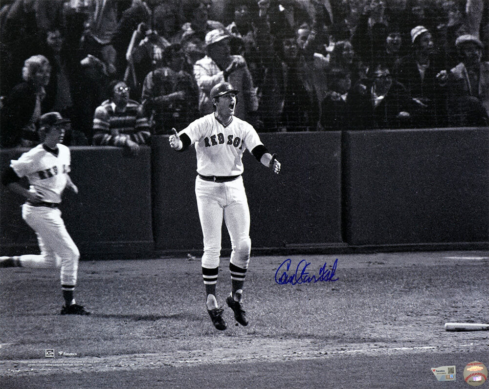 Carlton Fisk Signed Boston Red Sox 1975 World Series Game 6 HR B&W 16x20 Photo - (Fanatics)