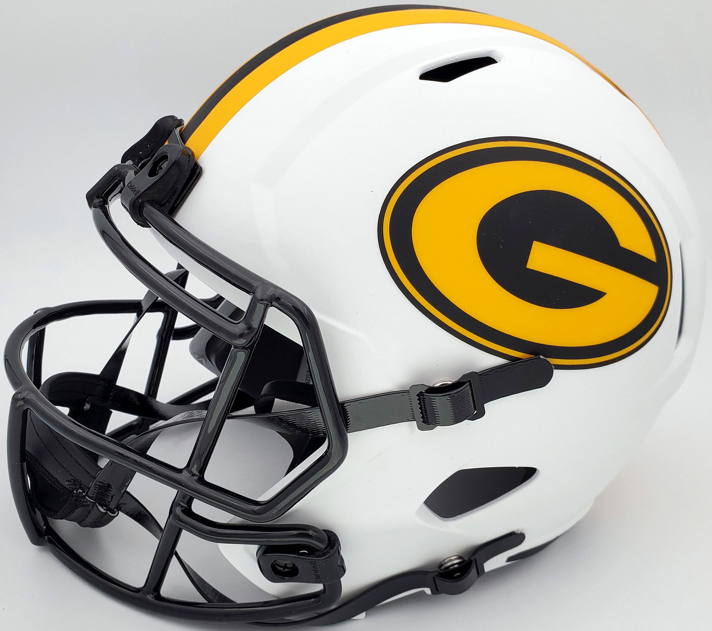 Davante Adams Autographed Green Bay Packers Lunar Eclipse White Full Size Replica Speed Helmet Beckett BAS QR Stock #193769