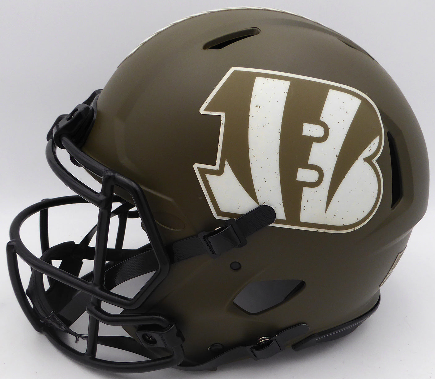 Tee Higgins Autographed Cincinnati Bengals Salute To Service Full Size Replica Helmet Beckett BAS #W154365