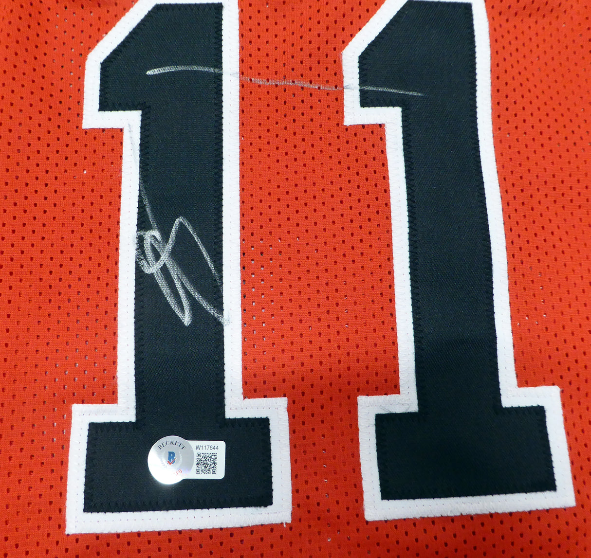 Chicago Bulls DeMar Derozan Autographed Red Jersey Beckett BAS QR #WH117644