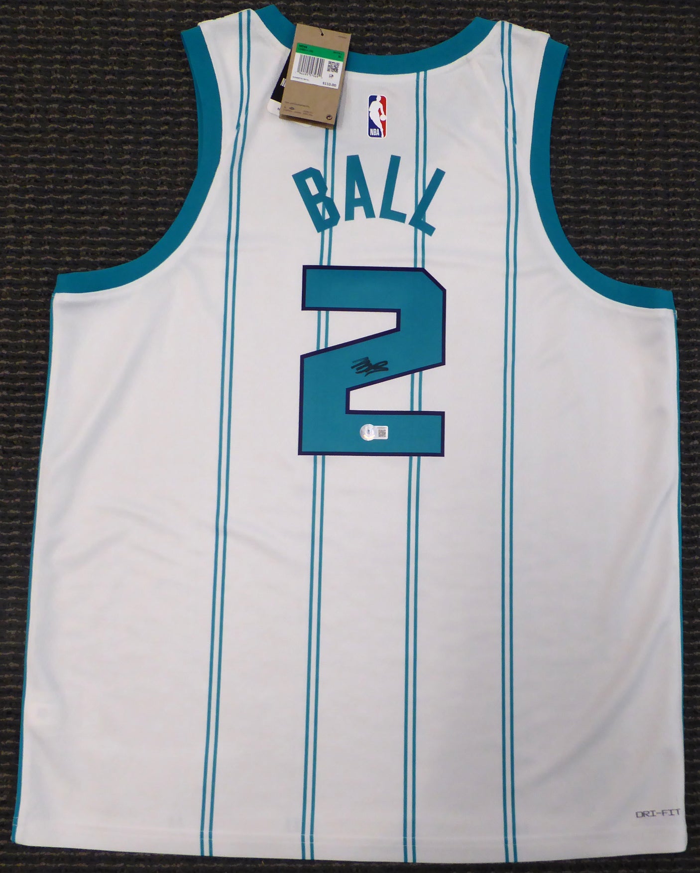 Charlotte Hornets Lonzo Ball Autographed White Nike Swingman Jersey Size 52 Beckett BAS QR #AB89467