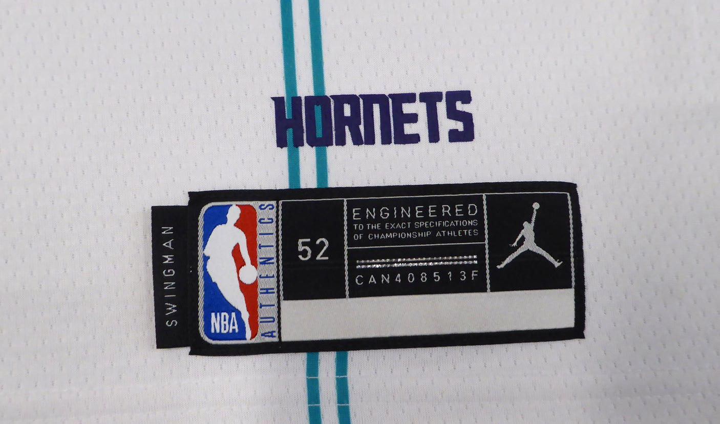 Charlotte Hornets Lonzo Ball Autographed White Nike Swingman Jersey Size 52 Beckett BAS QR #AB89467