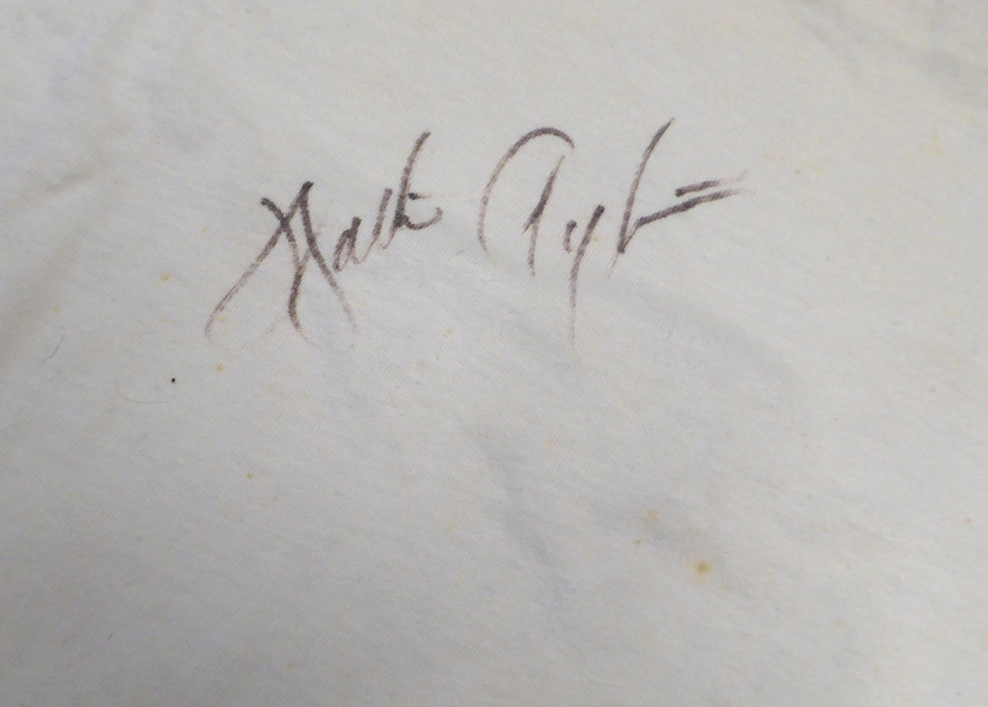 Chicago Bears Walter Payton Autographed White Hanes T-Shirt (Stains) Size M JSA #RR11972