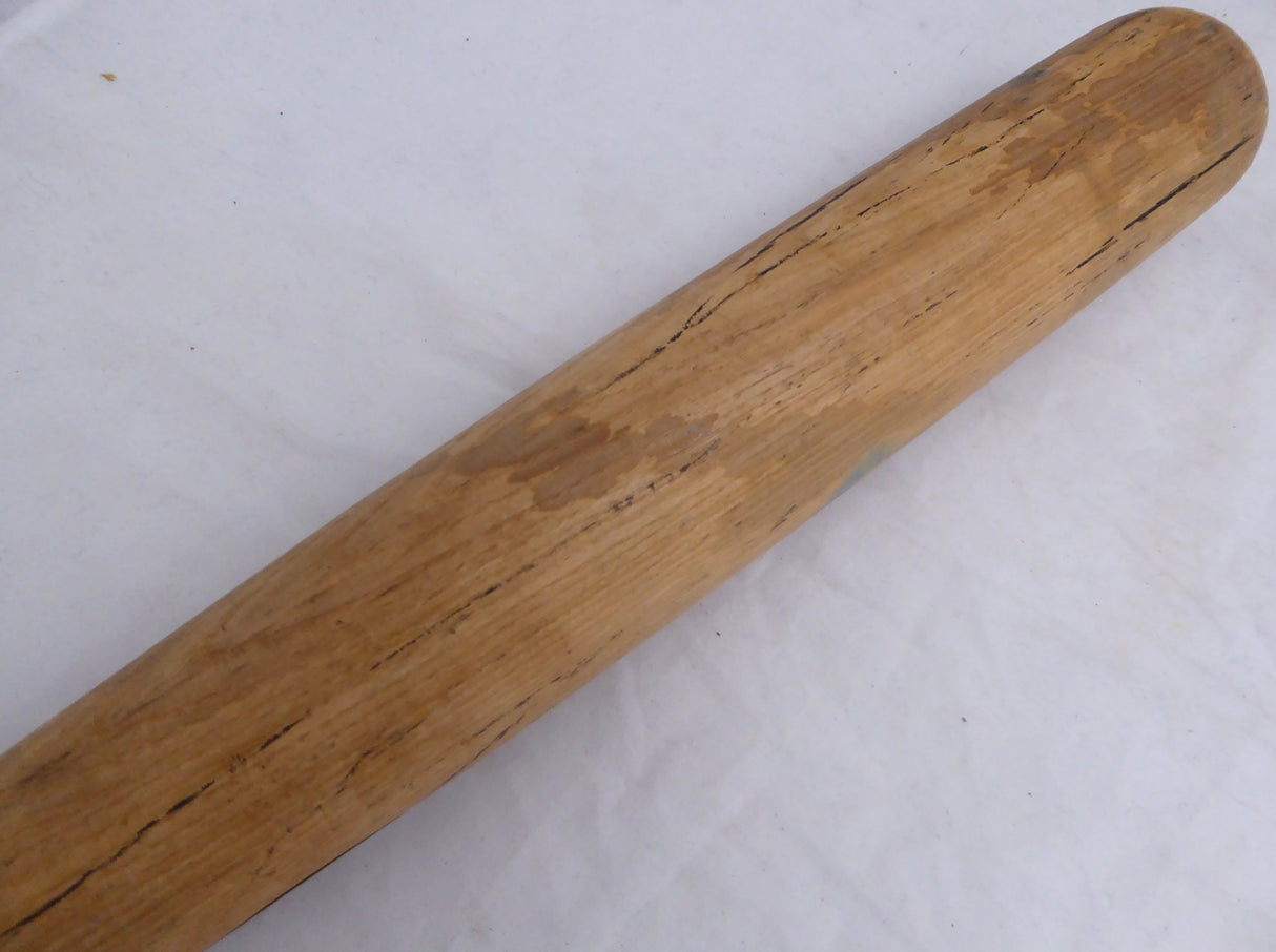 Phil Bradley Unsigned Seattle Mariners Blonde Louisville Slugger T141 Game Used Bat Cracked SKU #214061
