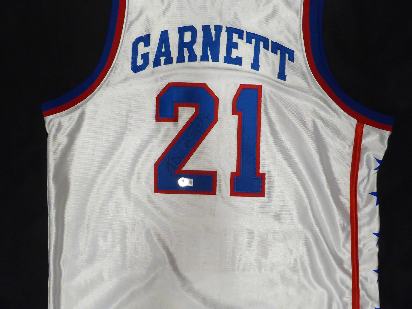 Kevin Garnett Autographed White 1995 McDonald's All American Jersey Size 48 Beckett BAS QR #BR84864