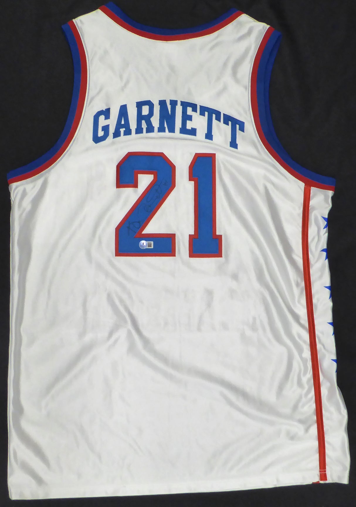 Kevin Garnett Autographed White 1995 McDonald's All American Jersey Size 48 Beckett BAS QR #BR84864