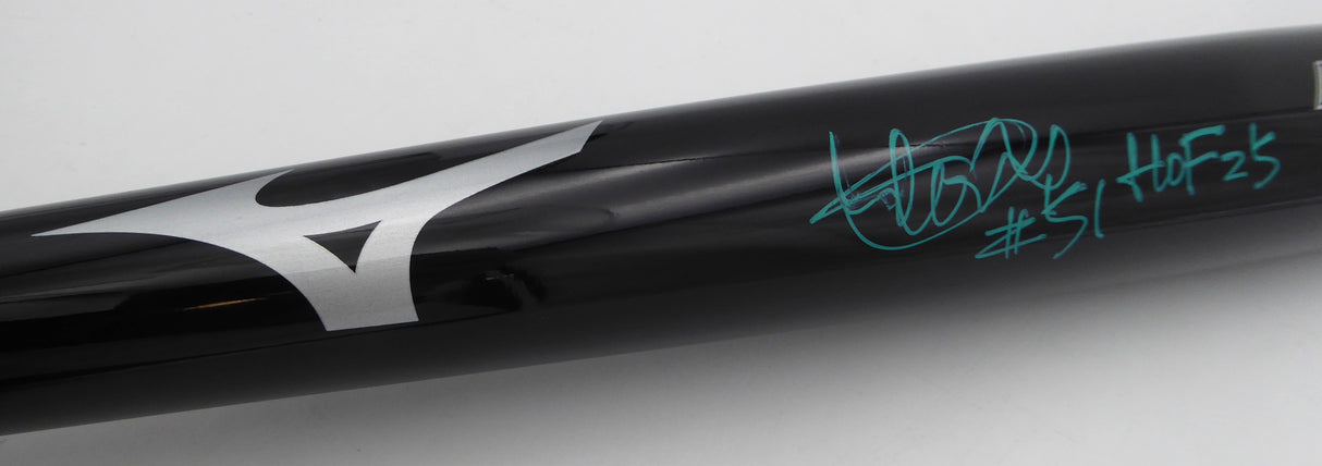 Ichiro Suzuki Autographed Black Player Model Mizuno Bat Seattle Mariners "#51 & HOF 25" Beckett BAS QR #2W517206