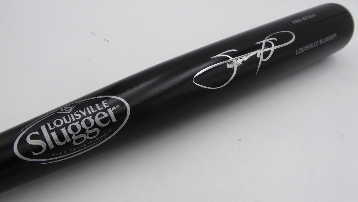 Sammy Sosa Autographed Black Louisville Slugger Bat Chicago Cubs (Smudged) Beckett BAS QR #2W202192