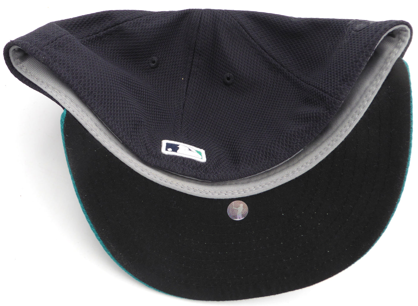 Ichiro Suzuki Autographed 2016 Spring Training Hat Seattle Mariners IS Holo SKU #225876