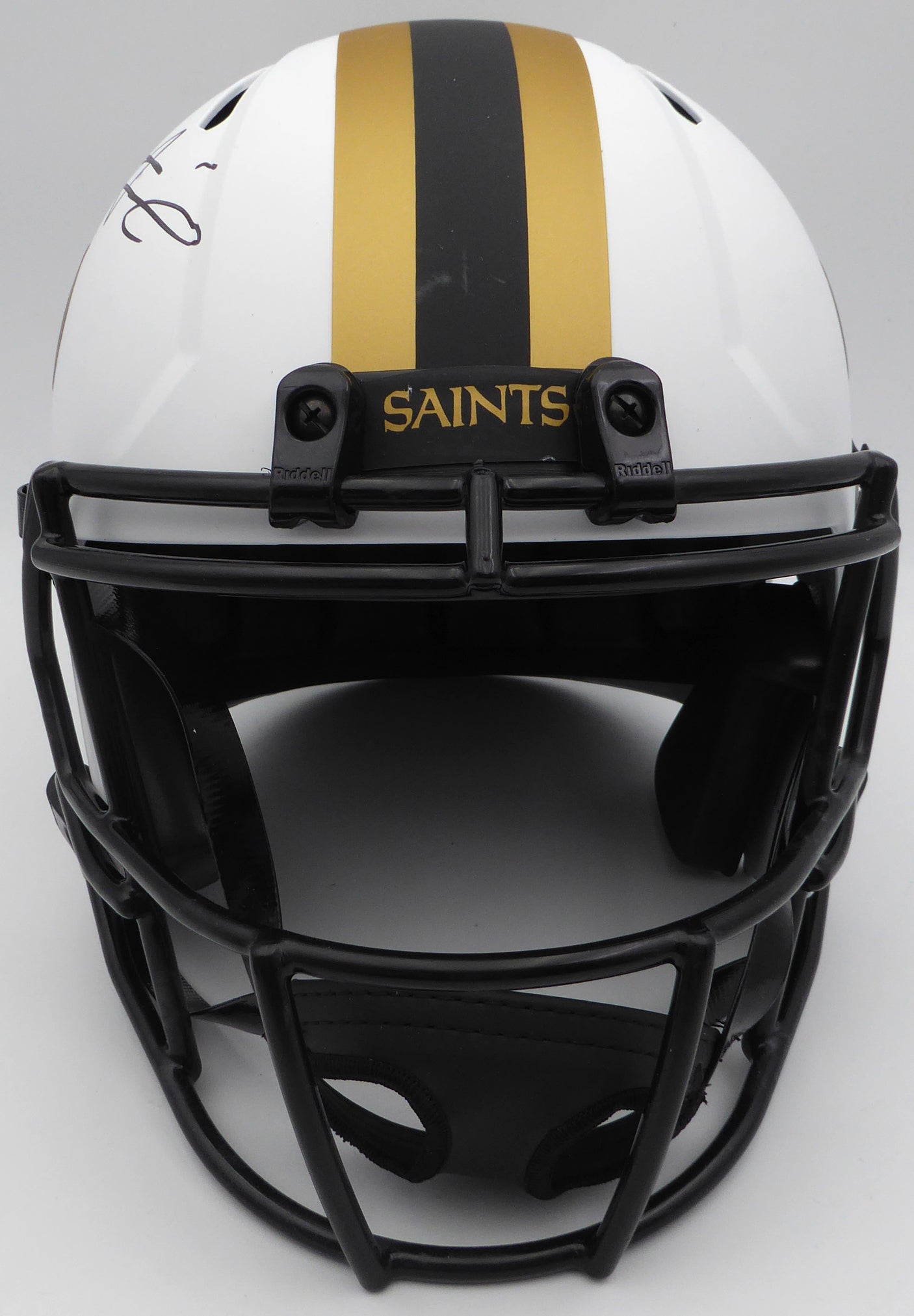 Alvin Kamara Autographed Lunar Eclipse White Full Size Replica Helmet New Orleans Saints (Smudged) Beckett BAS QR #1W403532