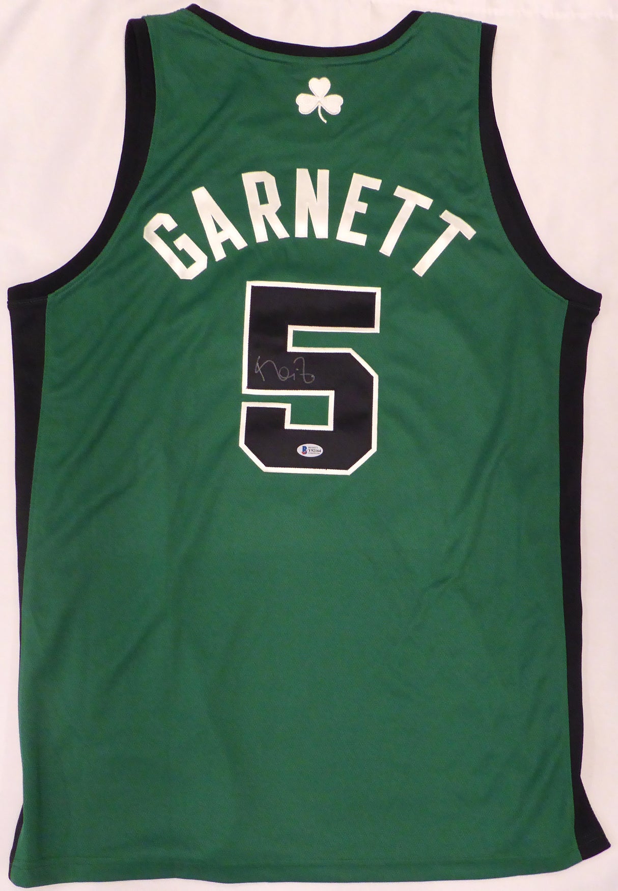 Boston Celtics Kevin Garnett Autographed Green Adidas Jersey Size 44 Beckett BAS #Y92164