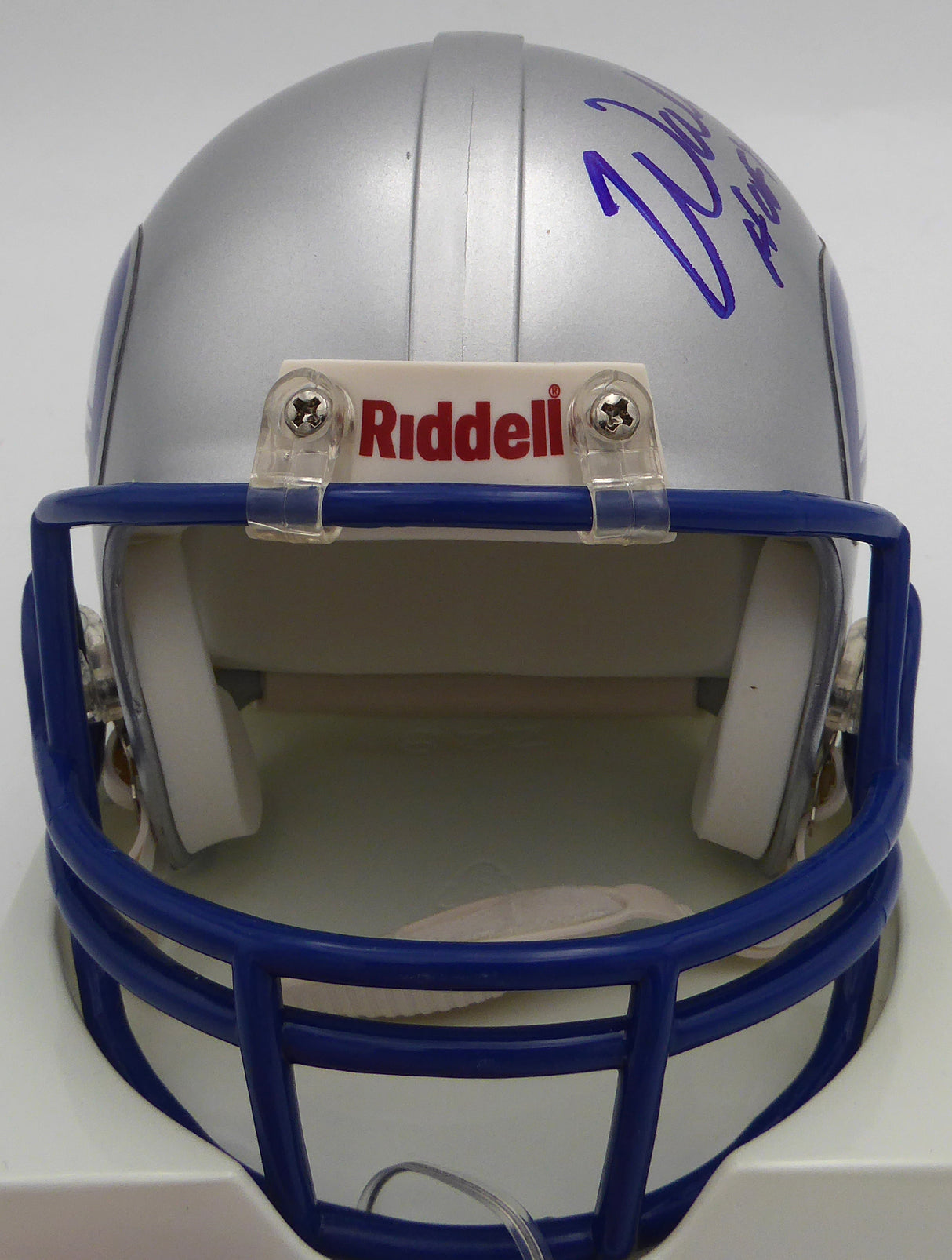 Walter Jones Autographed Seattle Seahawks Mini Helmet "HOF 14" MCS Holo #64004