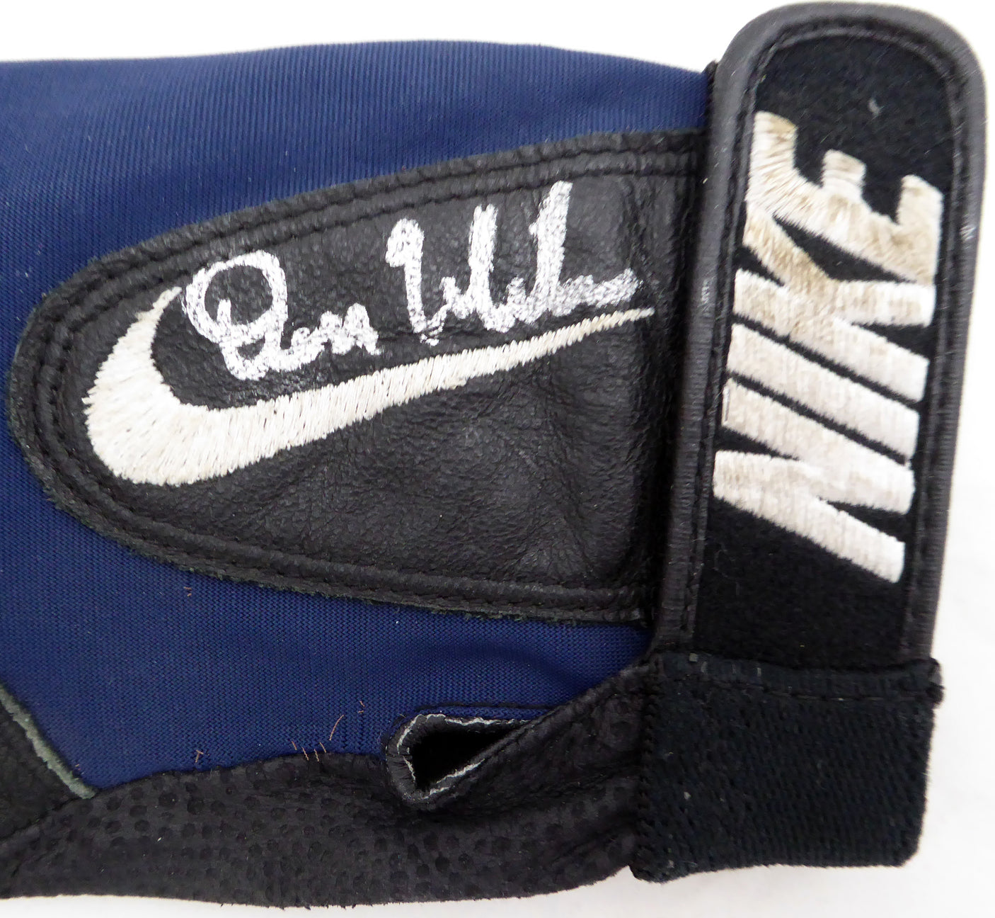 Dan Wilson Autographed Nike Game Used Batting Gloves Seattle Mariners Dual Signed Beckett BAS QR #BH26847