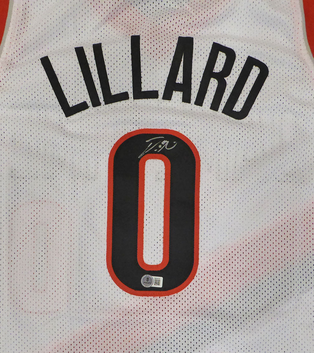 Portland Trail Blazers Damian Lillard Autographed White Custom Jersey Beckett BAS QR #BR50378