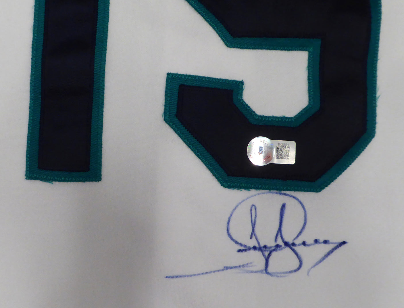 Seattle Mariners Jay Buhner Autographed White Russell Jersey 1998 Home Sleeveless Size 50 Beckett BAS QR #BH26884