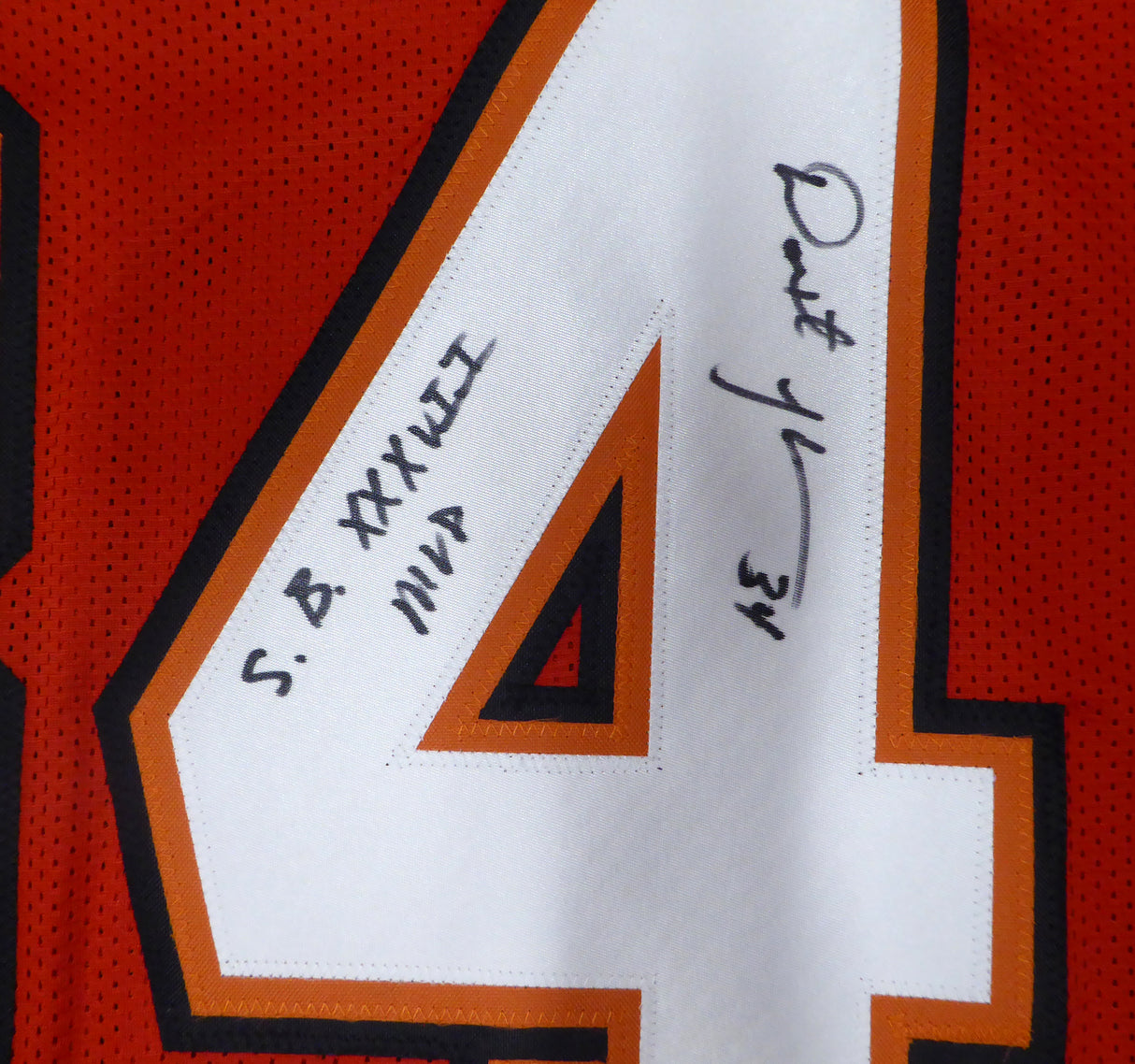 Tampa Bay Buccaneers Dexter Jackson Autographed Red Jersey "S.B. XXXVII MVP" Beckett BAS QR #BN14841
