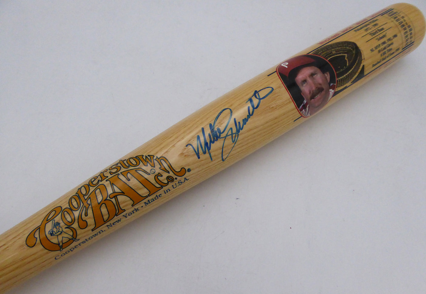 Mike Schmidt Autographed Cooperstown Bat Philadelphia Phillies Beckett BAS QR #BS30660