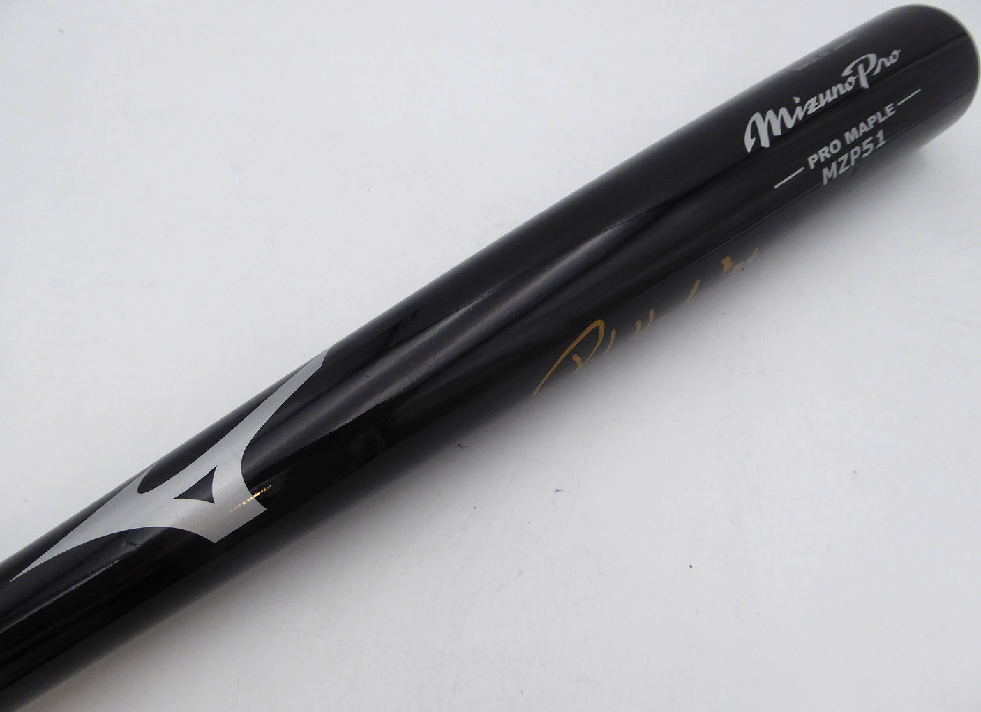 Rickey Henderson Autographed Mizuno Bat Oakland A's, New York Yankees Beckett BAS QR #BS30852