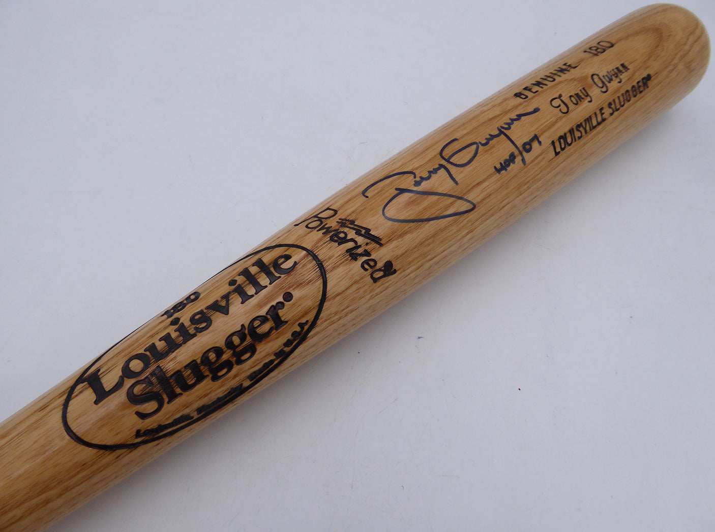 Tony Gwynn Autographed Louisville Slugger Bat San Diego Padres PSA/DNA #F57192