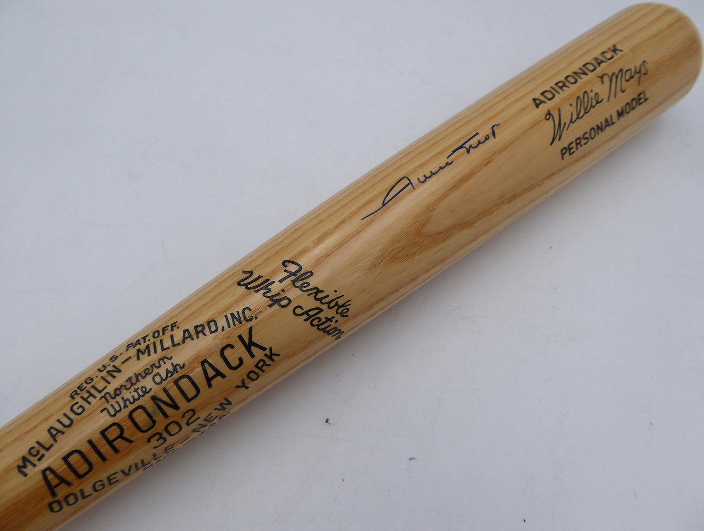 Willie Mays Autographed Adirondack Bat San Francisco Giants Beckett BAS #AE16704