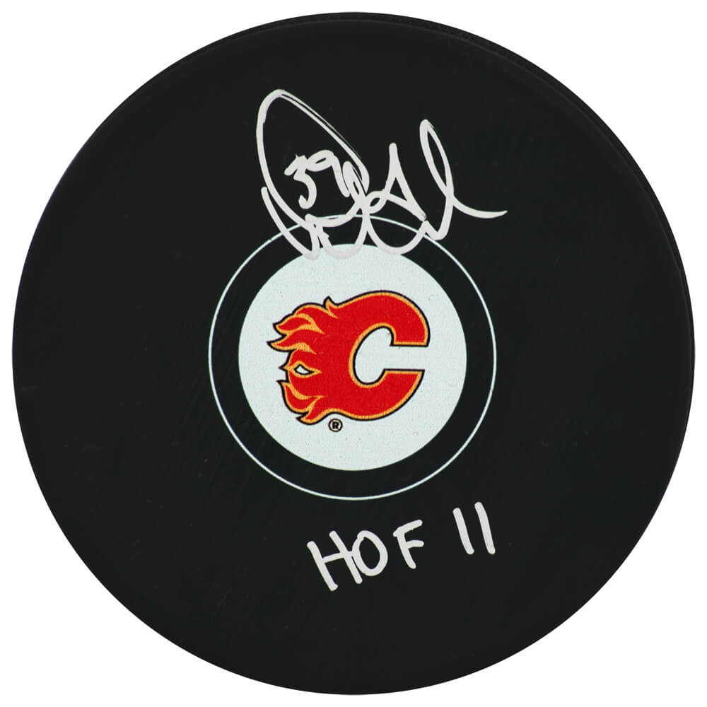 Doug Gilmour Signed Calgary Flames Logo Hockey Puck w/HOF'11