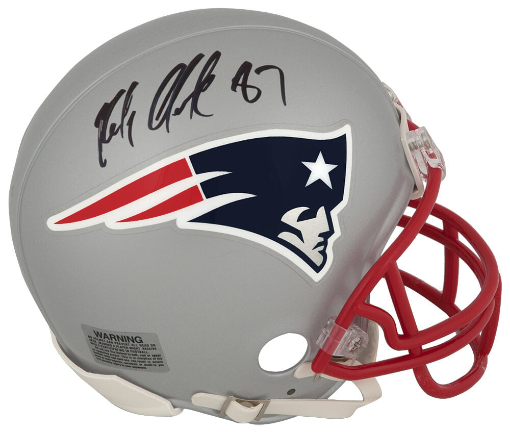 Rob Gronkowski Signed New England Patriots Riddell (VSR4) Mini Helmet