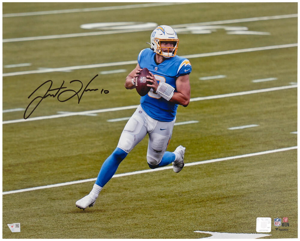 Justin Herbert Signed Los Angeles Chargers Looking To Pass 16x20 Photo - (Fanatics)