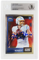 Justin Herbert Signed Los Angeles Chargers 2020 Score Rookie Football Card #443 - (Beckett Encapsulated)