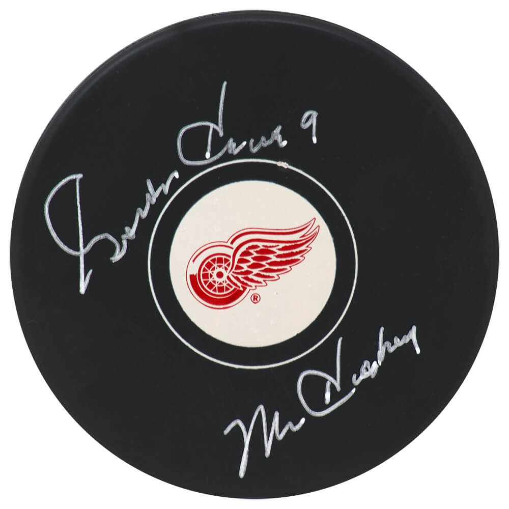Gordie Howe Signed Detroit Red Wings Logo Hockey Puck w/Mr. Hockey - (Beckett COA)