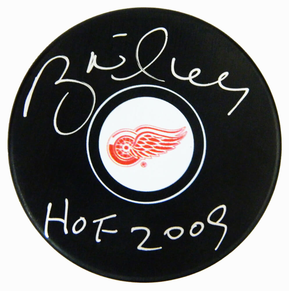Brett Hull Signed Detroit Red Wings Logo Hockey Puck w/HOF 2009