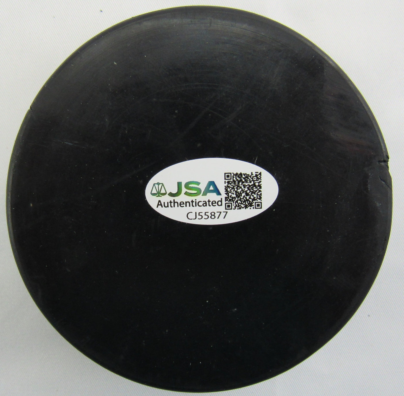 Gordie Howe Signed Auto Hockey Puck JSA CJ55877