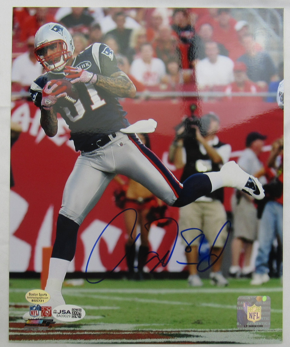 Aaron Hernandez Signed 8x10 Photo JSA BA09029
