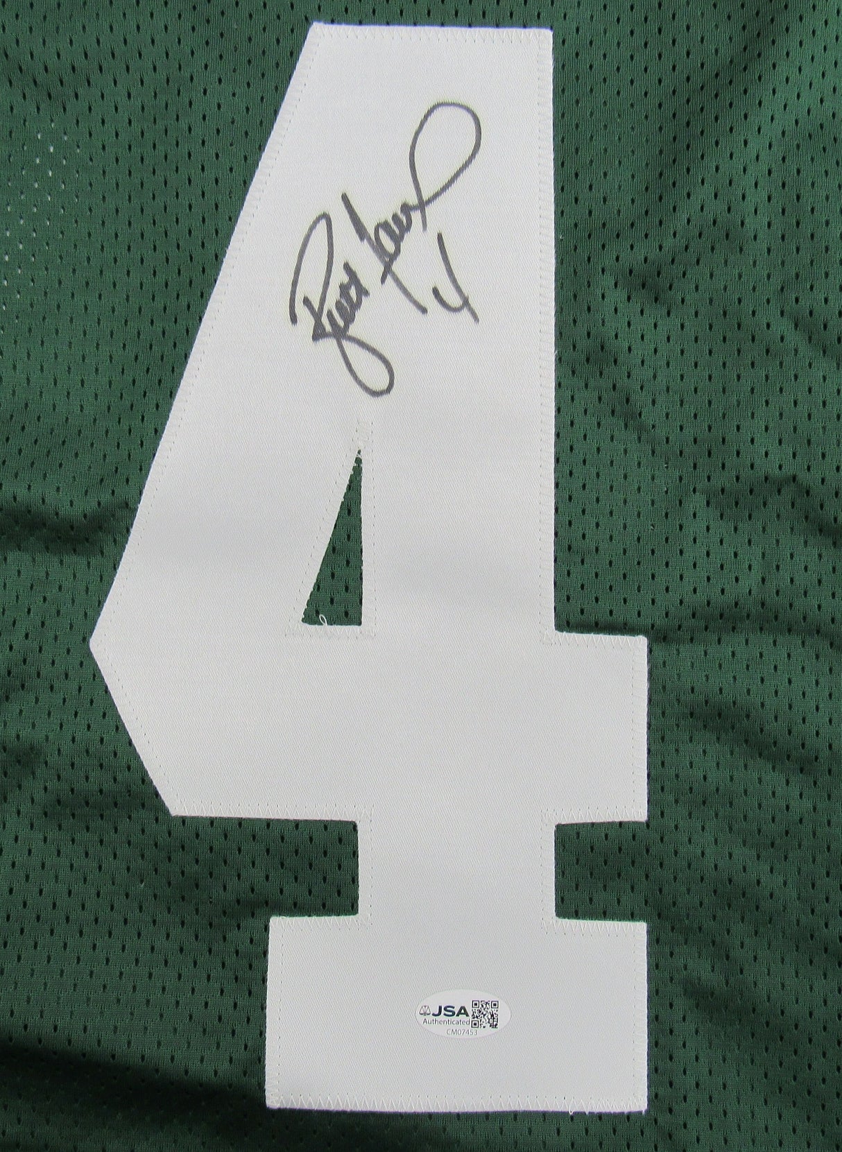 Brett Favre Signed Jersey JSA CM07453