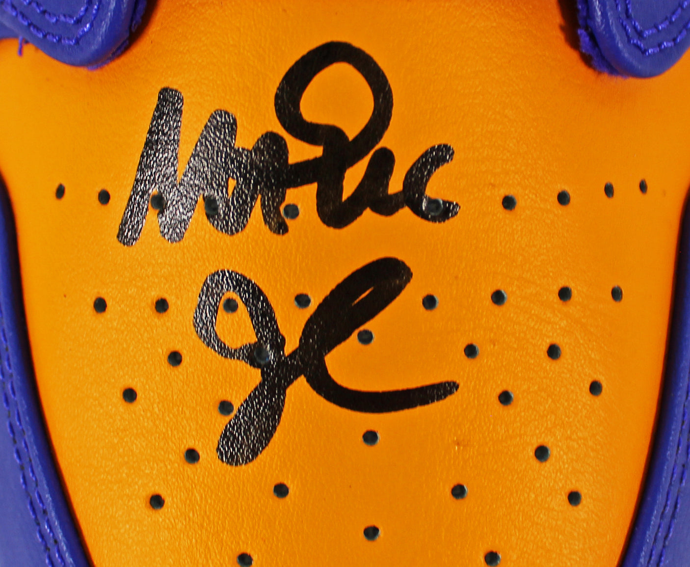 Magic Johnson Signed Left Nike Air Jordan 1 2022 Lakers Shoe w/ Case BAS Wit