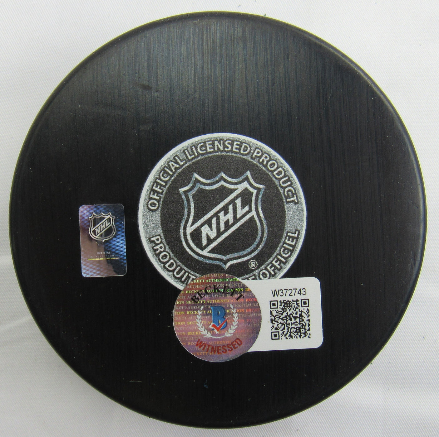 Gerry Cheevers Signed Auto Autograph Bruins Logo Hockey Puck w/ Insc Beckett Hologram