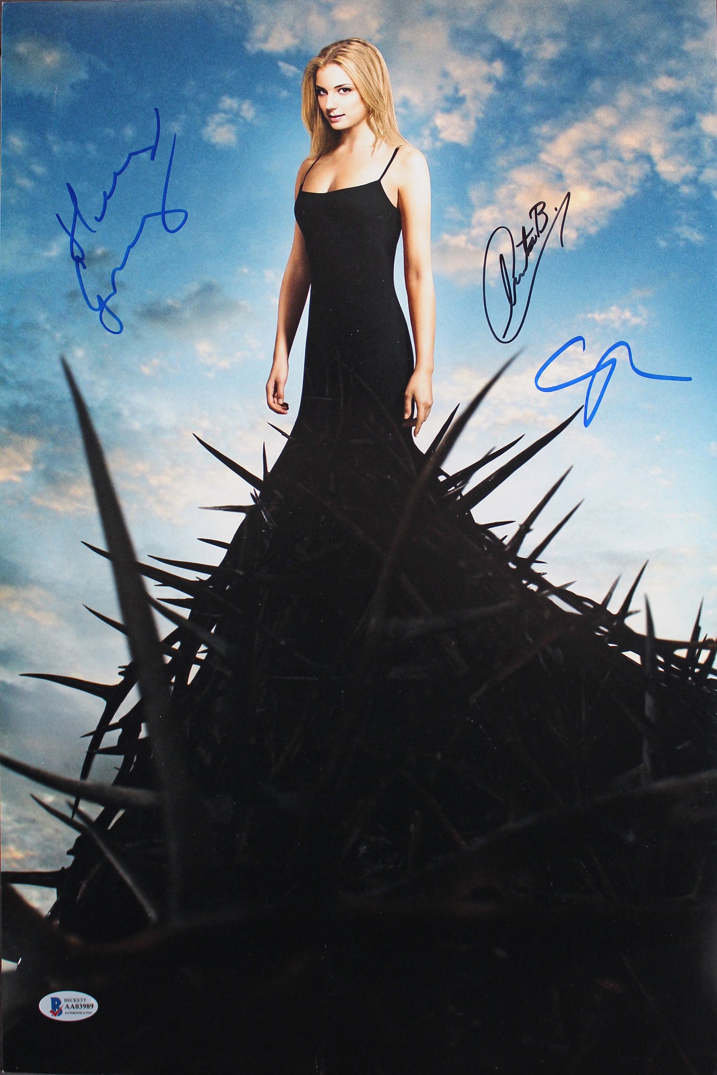 Revenge (3) Allen, Mann & Crerny Authentic Signed 12x18 Photo BAS #AA03989