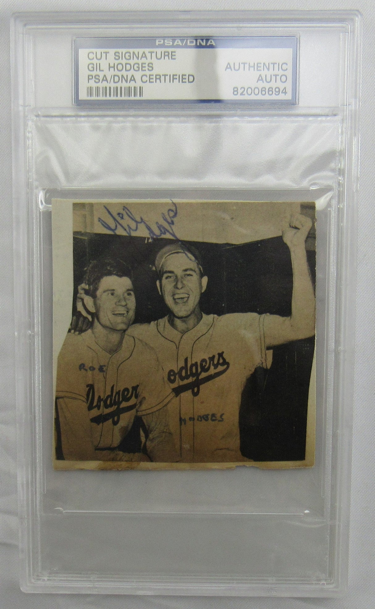Gil Hodges Cut Signed Auto PSA/DNA Encapsulated XX