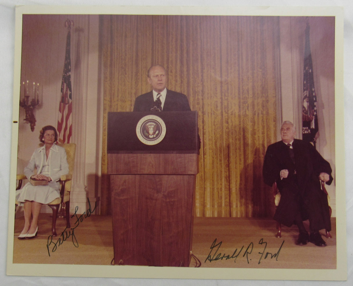 Gerald Ford Betty Ford Signed Auto 8x10 PSA/DNA LOA Z00052