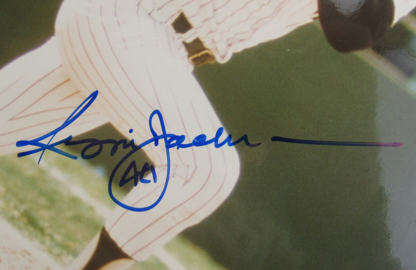 Reggie Jackson Signed Auto 8x10 Photo JSA CF42593