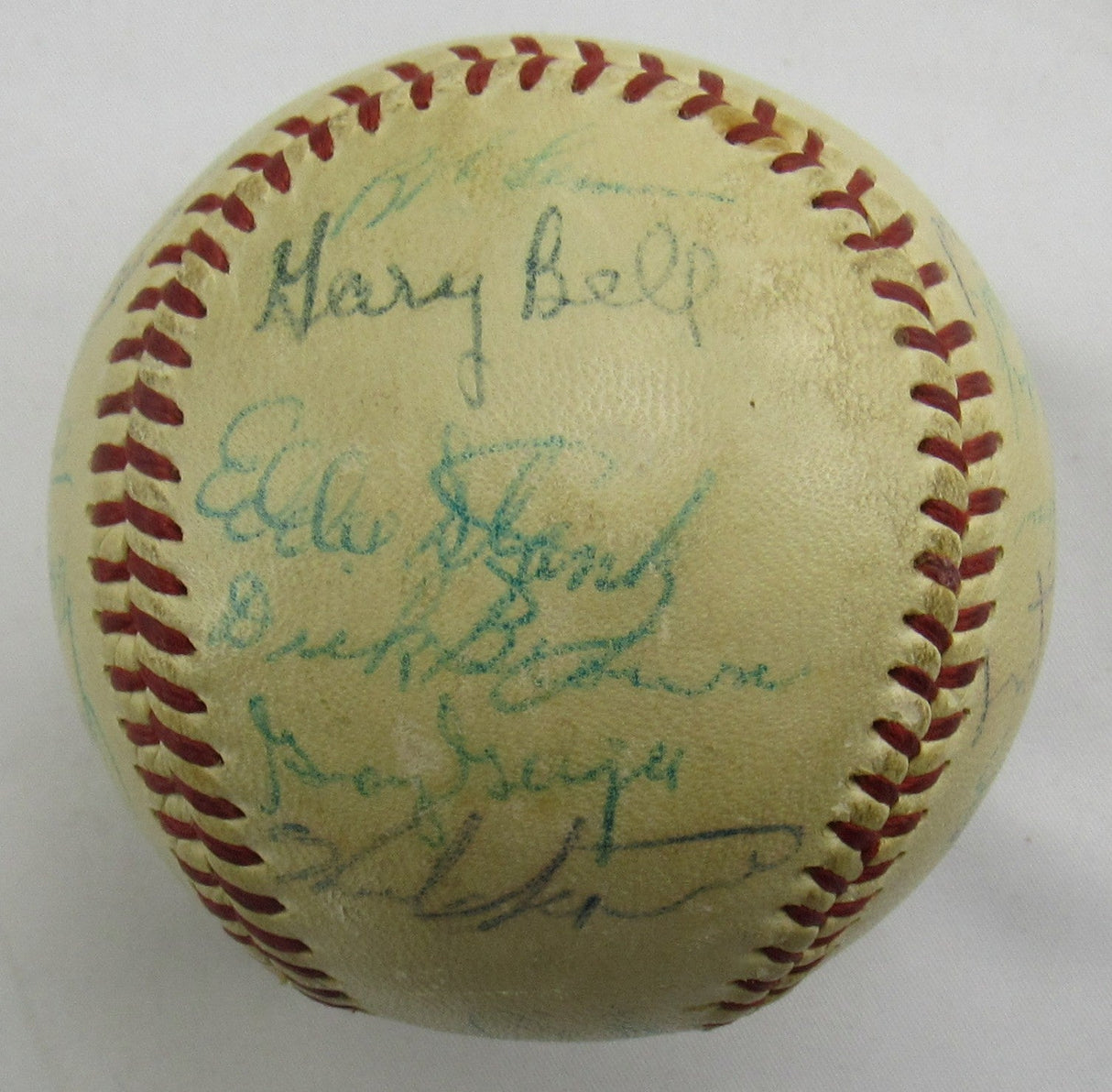 Roger Maris RC Larry Doby Minnie Minoso Hoyt Wilhelm +25 1958 Indians Team Signed Auto Baseball PSA/DNA LOA V04730