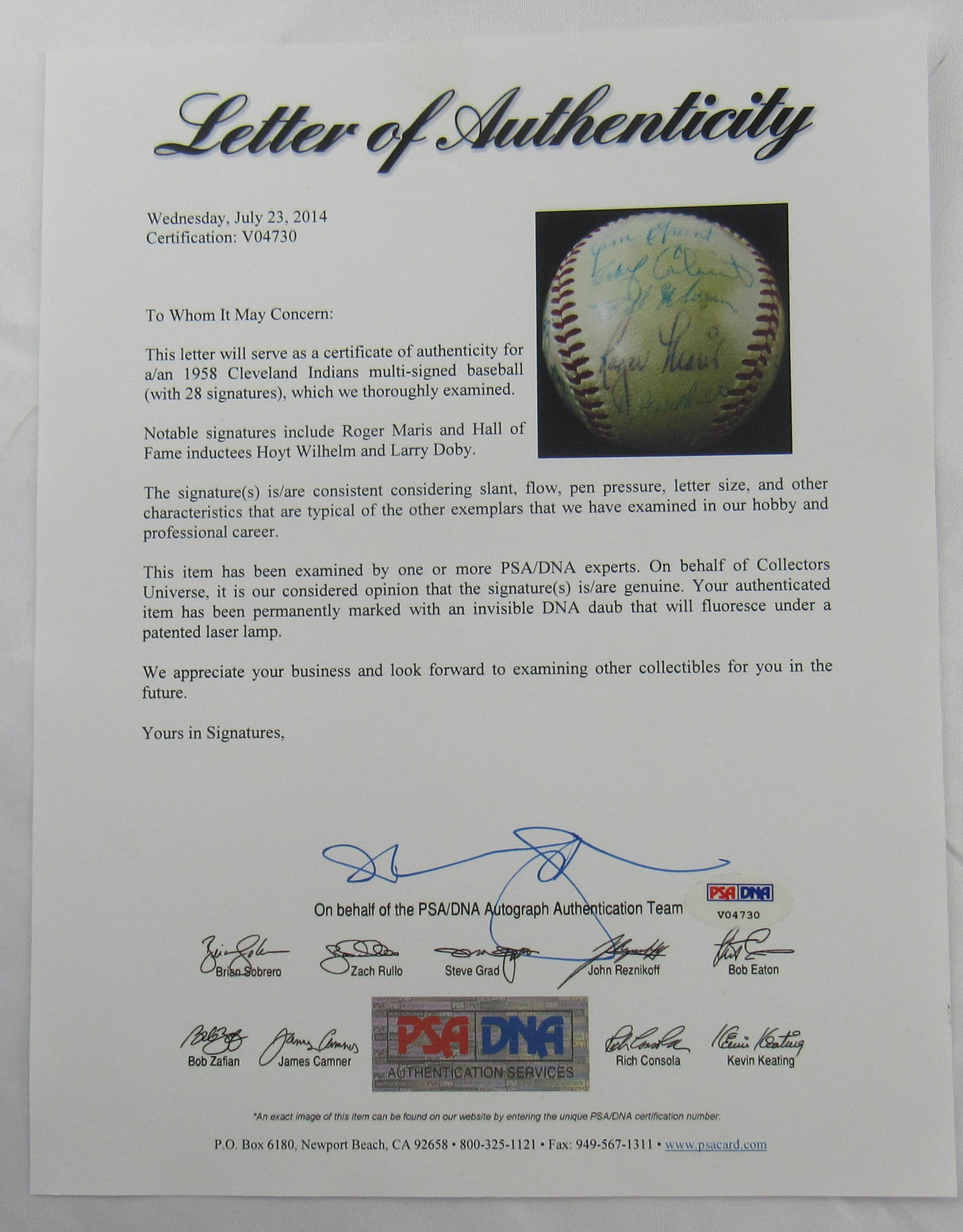Roger Maris RC Larry Doby Minnie Minoso Hoyt Wilhelm +25 1958 Indians Team Signed Auto Baseball PSA/DNA LOA V04730