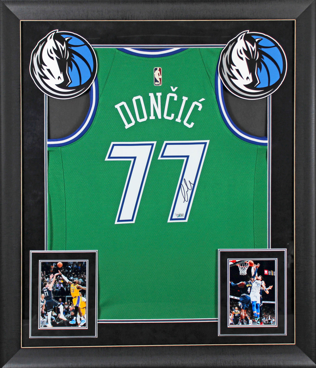 Mavericks Luka Doncic Signed Green Nike Swingman Framed Jersey Fanatics #B107685