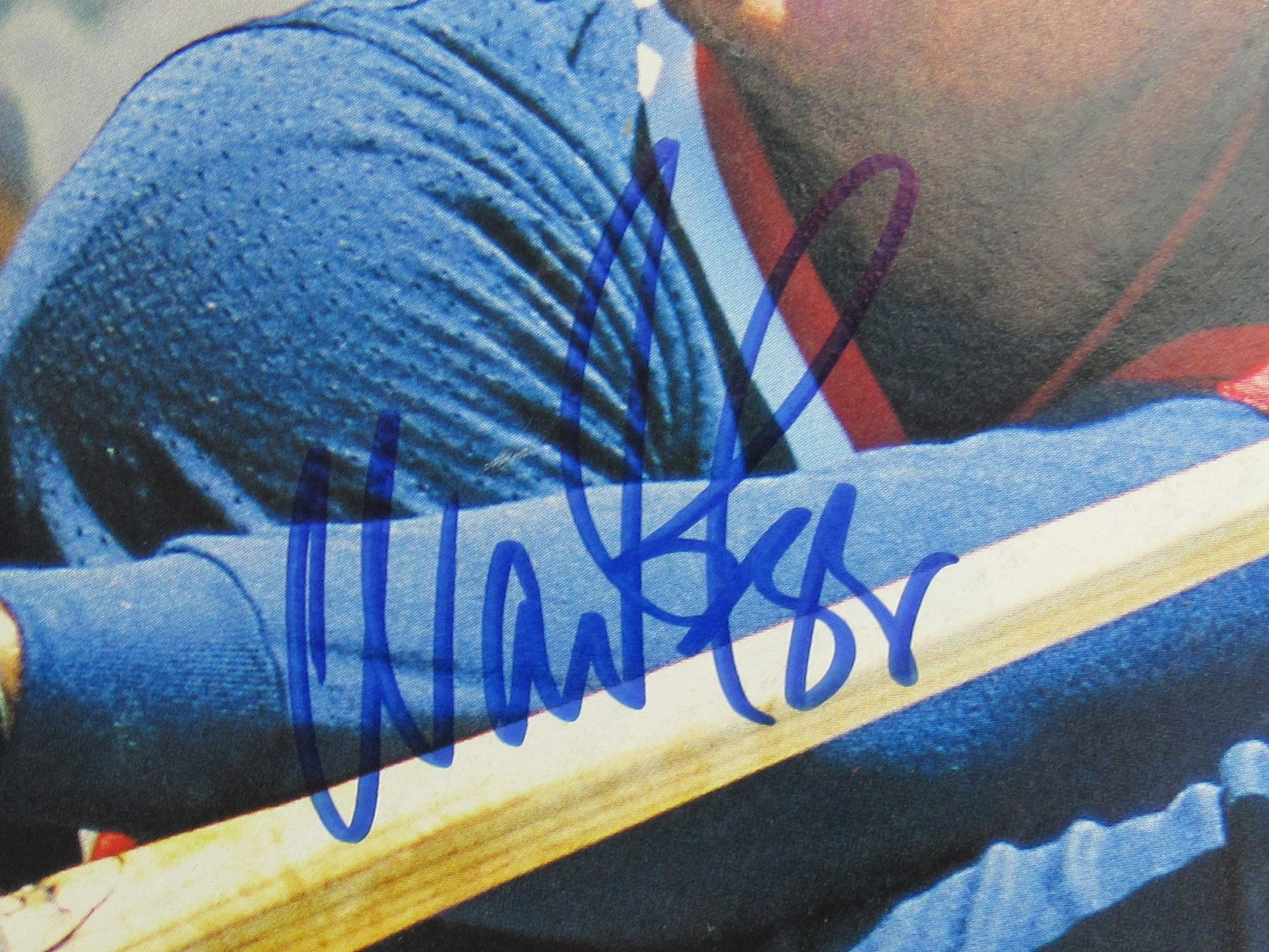 Wade Boggs Signed Auto Sports Illustrated Magazine JSA CF42626