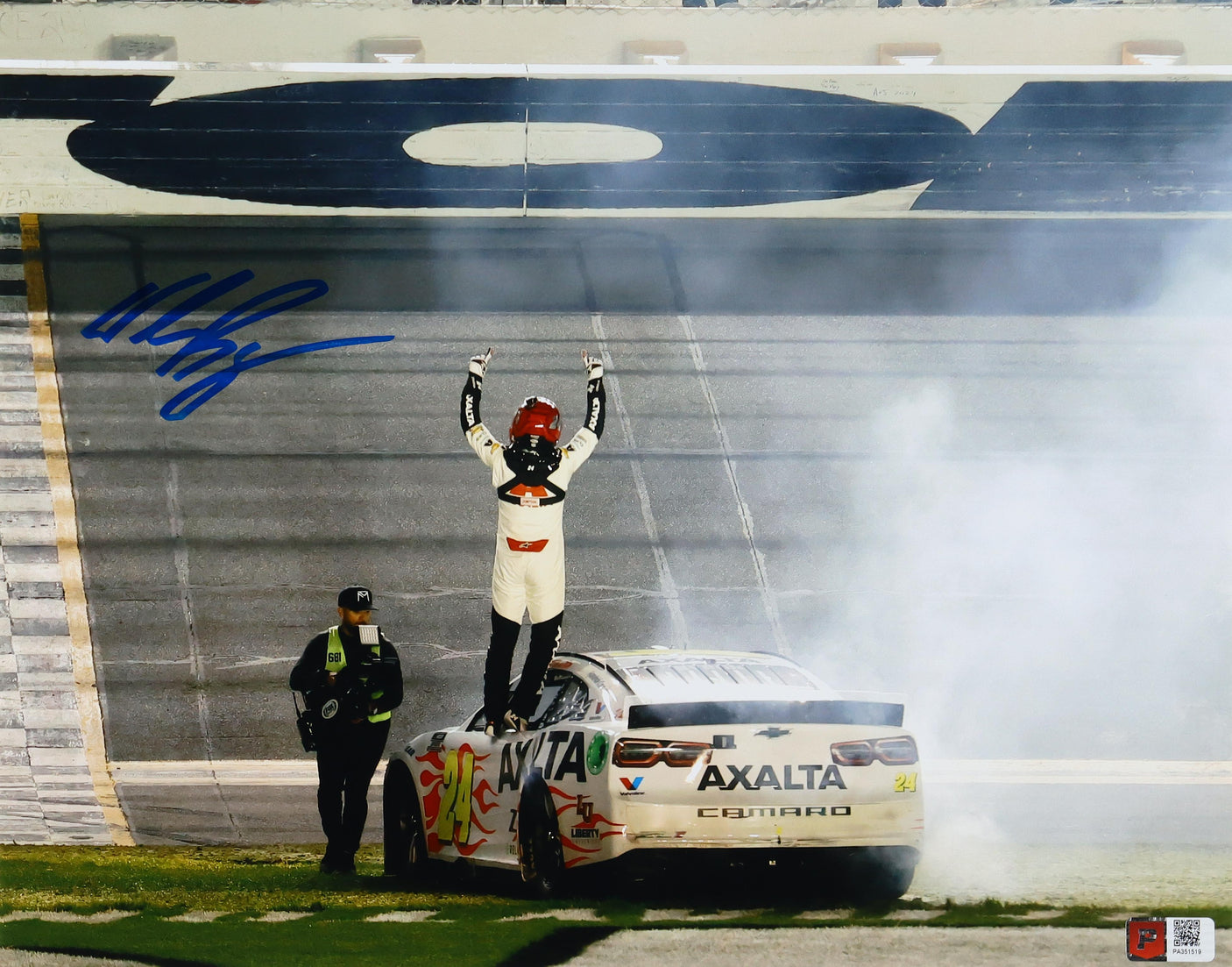 William Byron Signed 2024 Daytona 500 Axalta Paint 11x14 Photo (COA)
