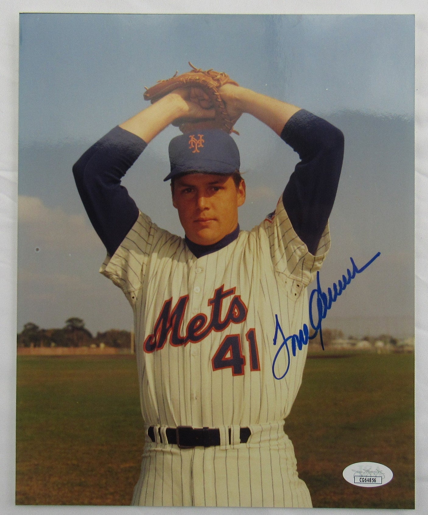 Tom Seaver Signed Auto 8x10 Photo JSA CG64856