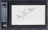 Mary Tyler Moore The Mary Tyler Moore Show Signed 3x5 Index Card BAS Slabbed